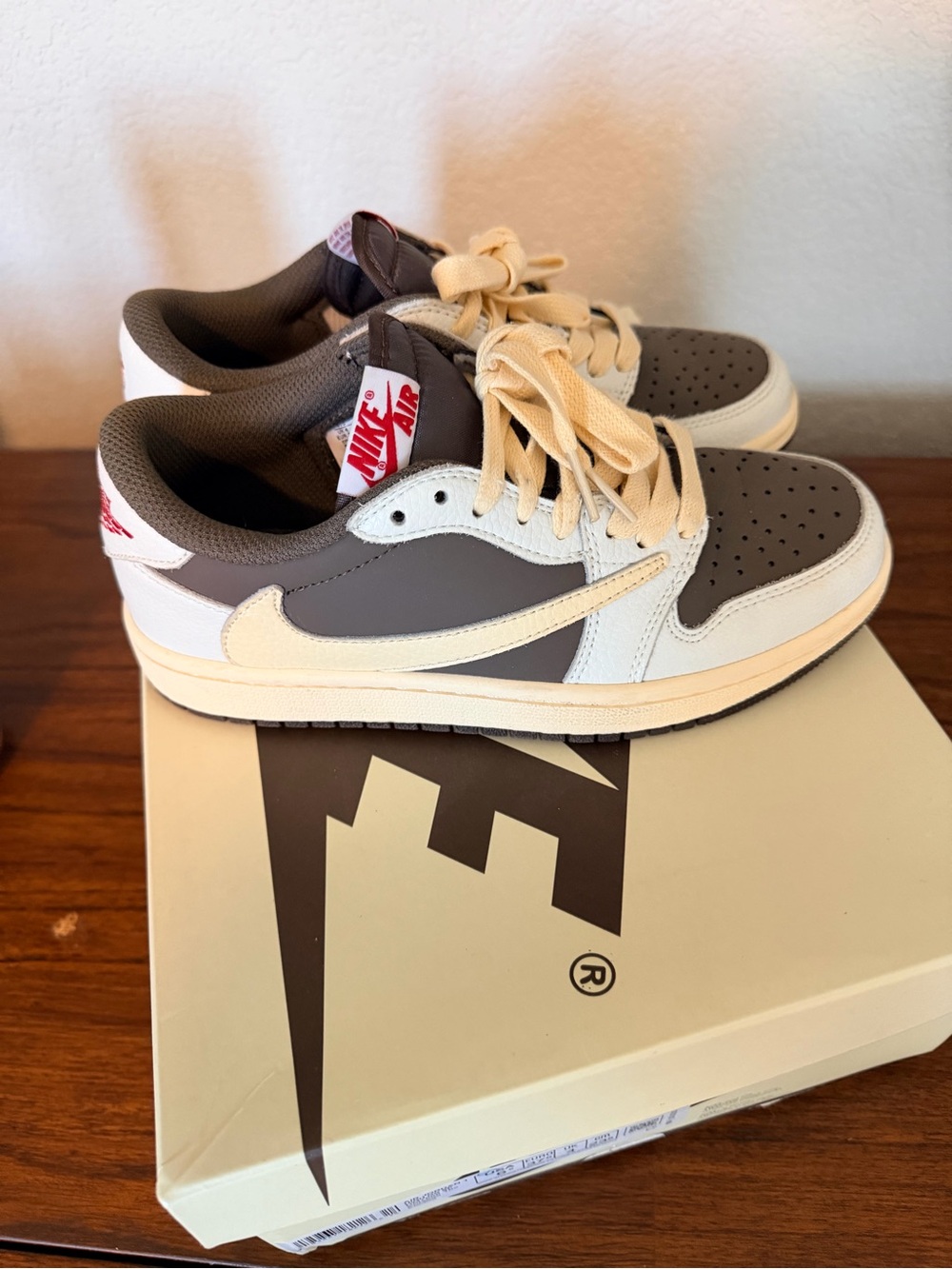 Travis Scott x Air Jordan 1 Retro Low OG 'Reverse Mocha Nike size 6.5 women’s